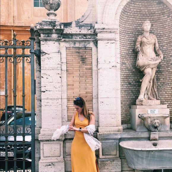 Meet your Posher, Gillian - Picture 4 of 5